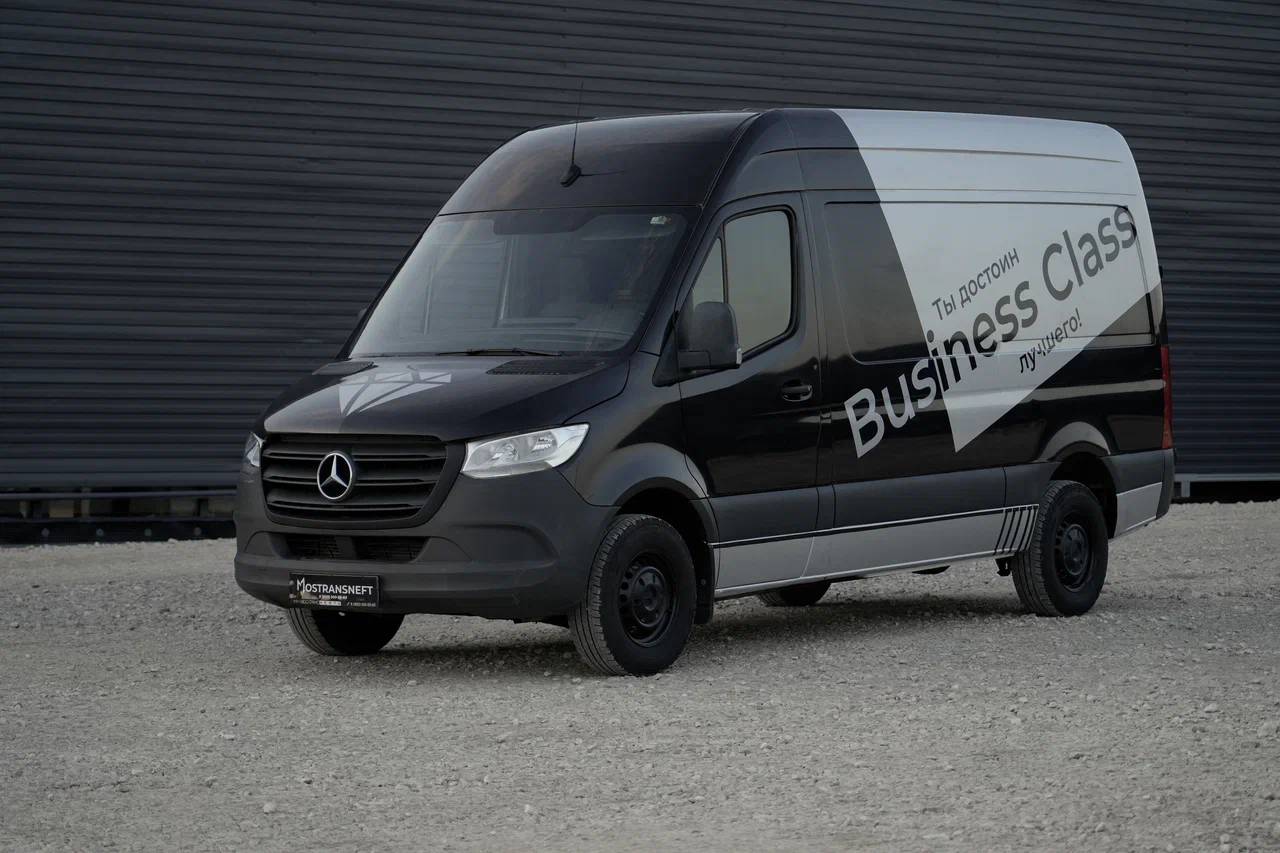 Доставка топлива с использованием топливозаправщика Mercedes-Benz – объем до 2,5 м³